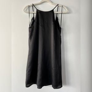 BLACK BACKLESS DRESS